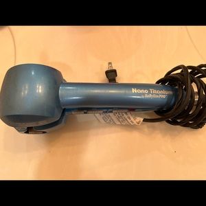 BaByliss nano titanium hair curler